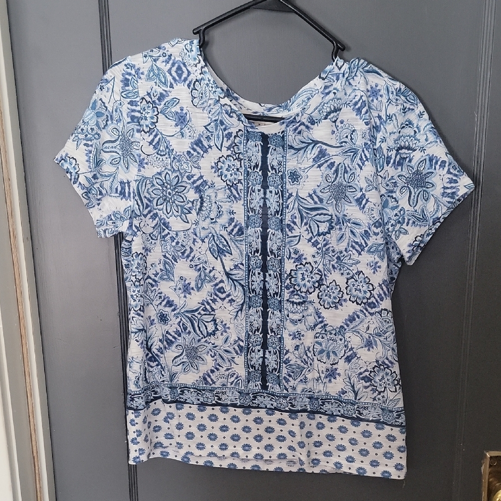 Lucky Brand Blue and White Floral Short Sleeve Top
